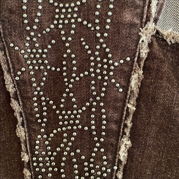 Thomas Wylie Brown Studded Skull Button Vest XS - Picture 5 of 8